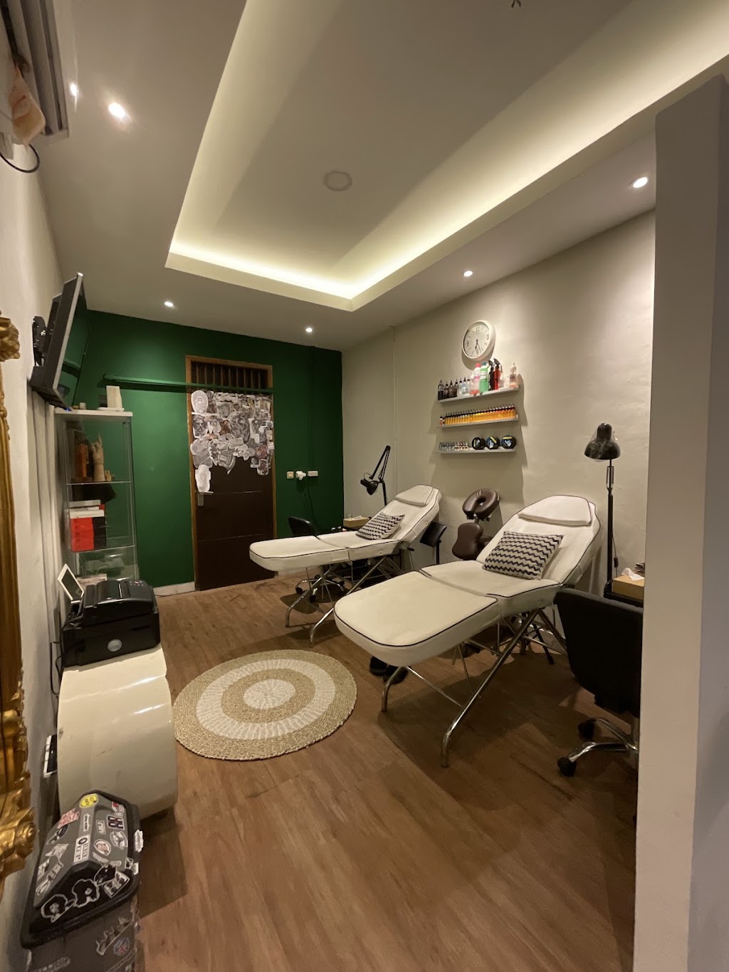 Wisely Tattoo Studio