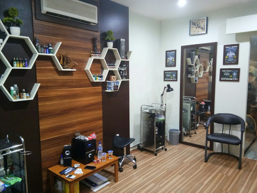 INK ISLAND TATTOO